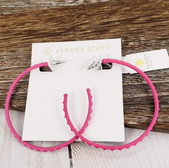 Kendra Scott Jewelry - Kendra Scott Val Hoop Earrings